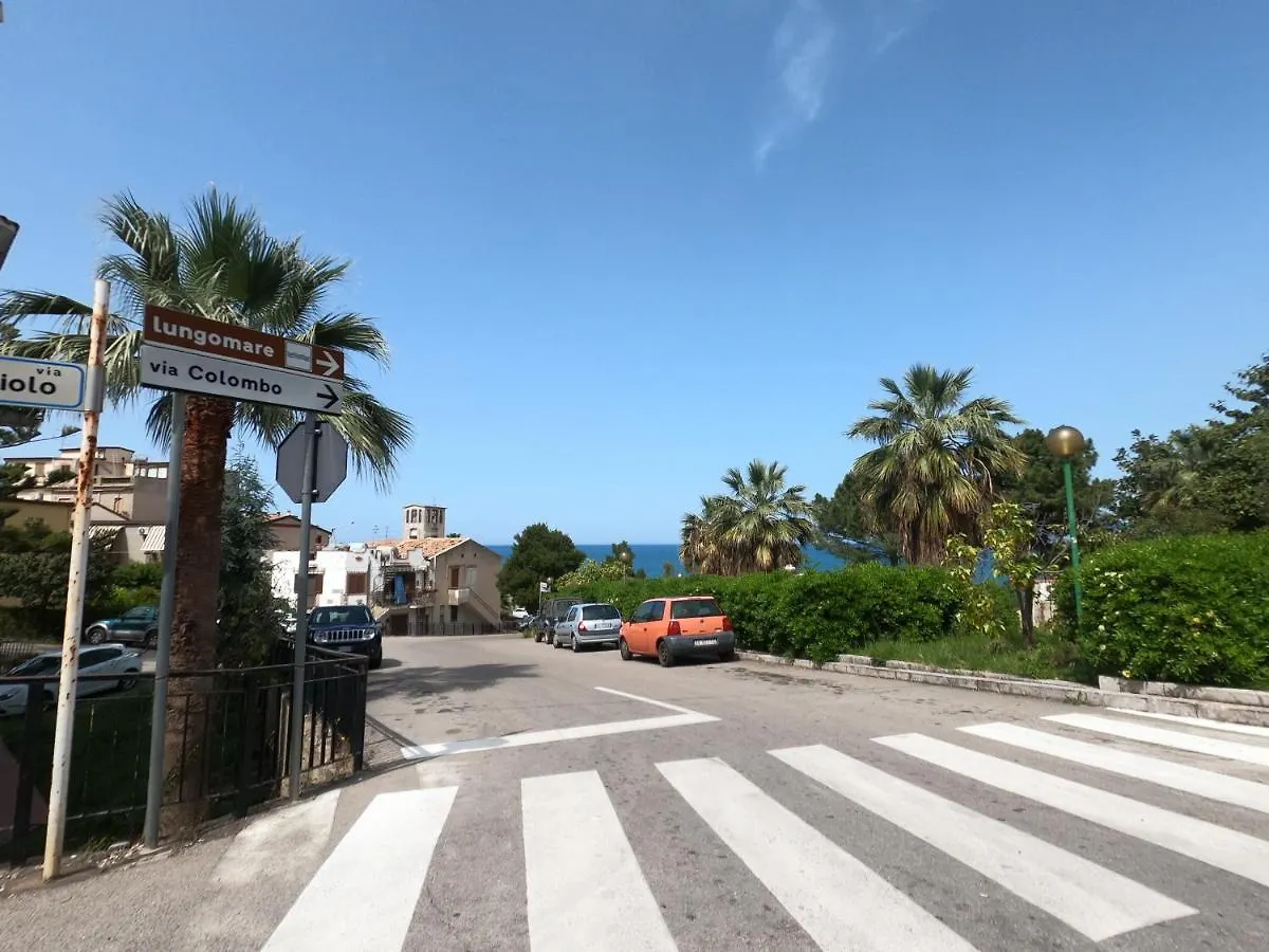 Terrazza Lungomare Villa Caronia Marina