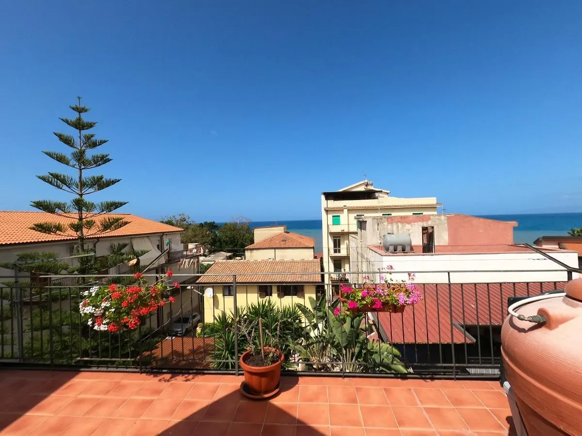 Terrazza Lungomare Villa Caronia Marina