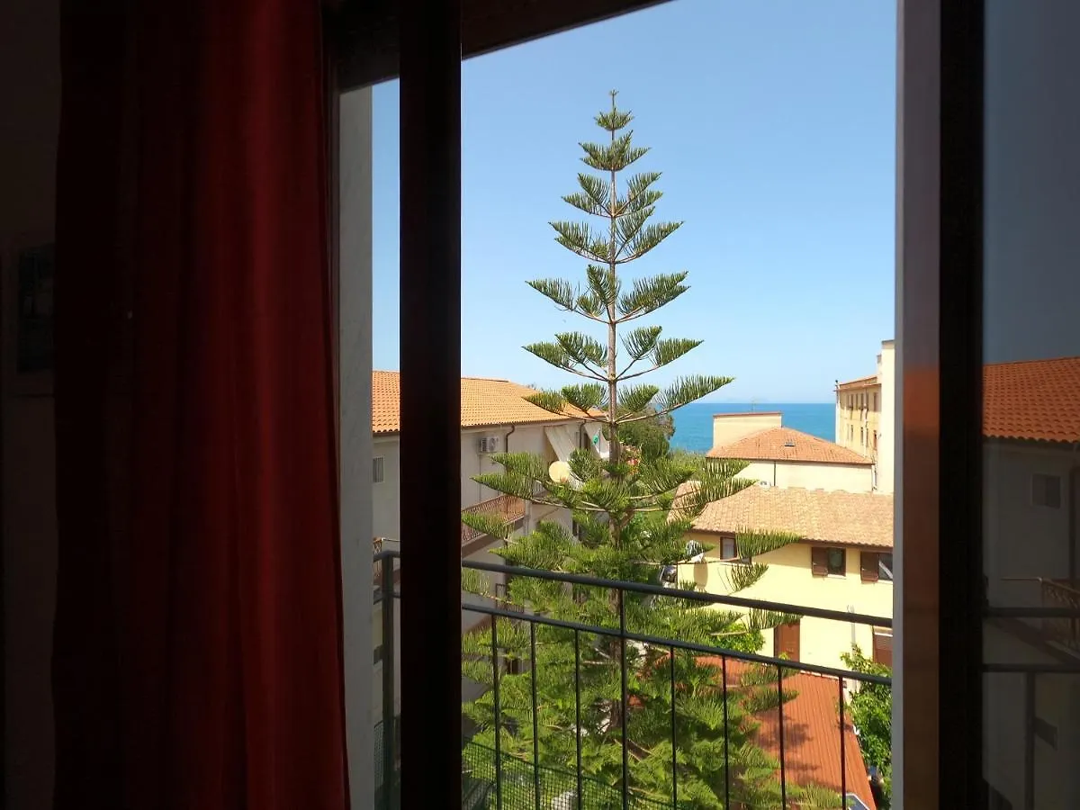 Terrazza Lungomare Villa Caronia Marina